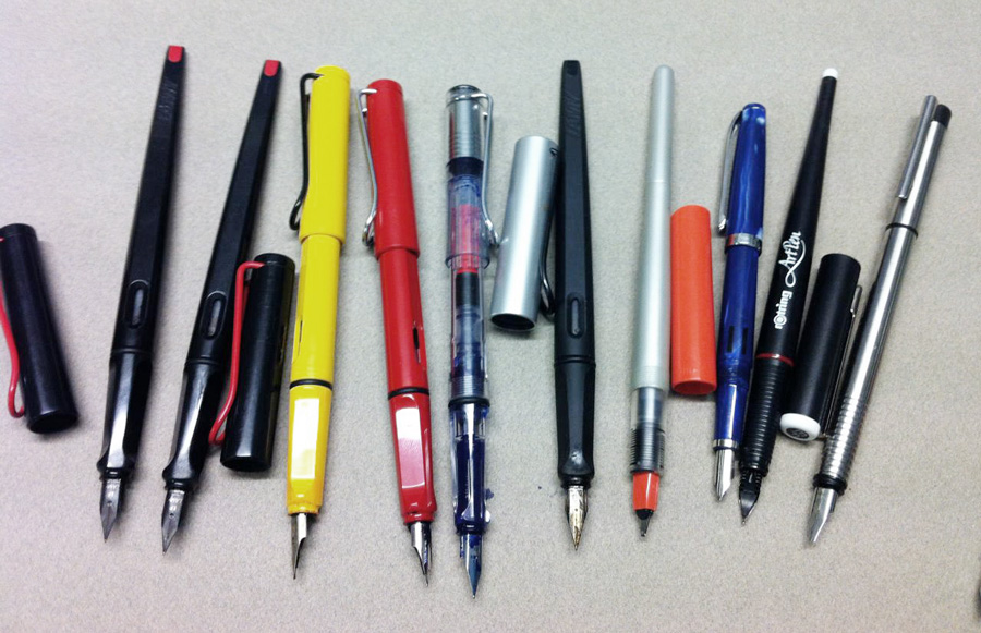 Expressive Lines with different pens - Liz Steel : Liz Steel